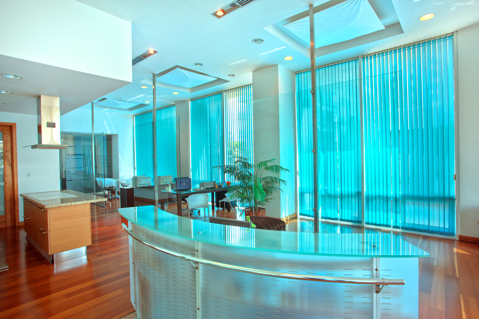 oficinas y locales comerciales - Local de Oficina en el Malecon Segundo Nivel  1