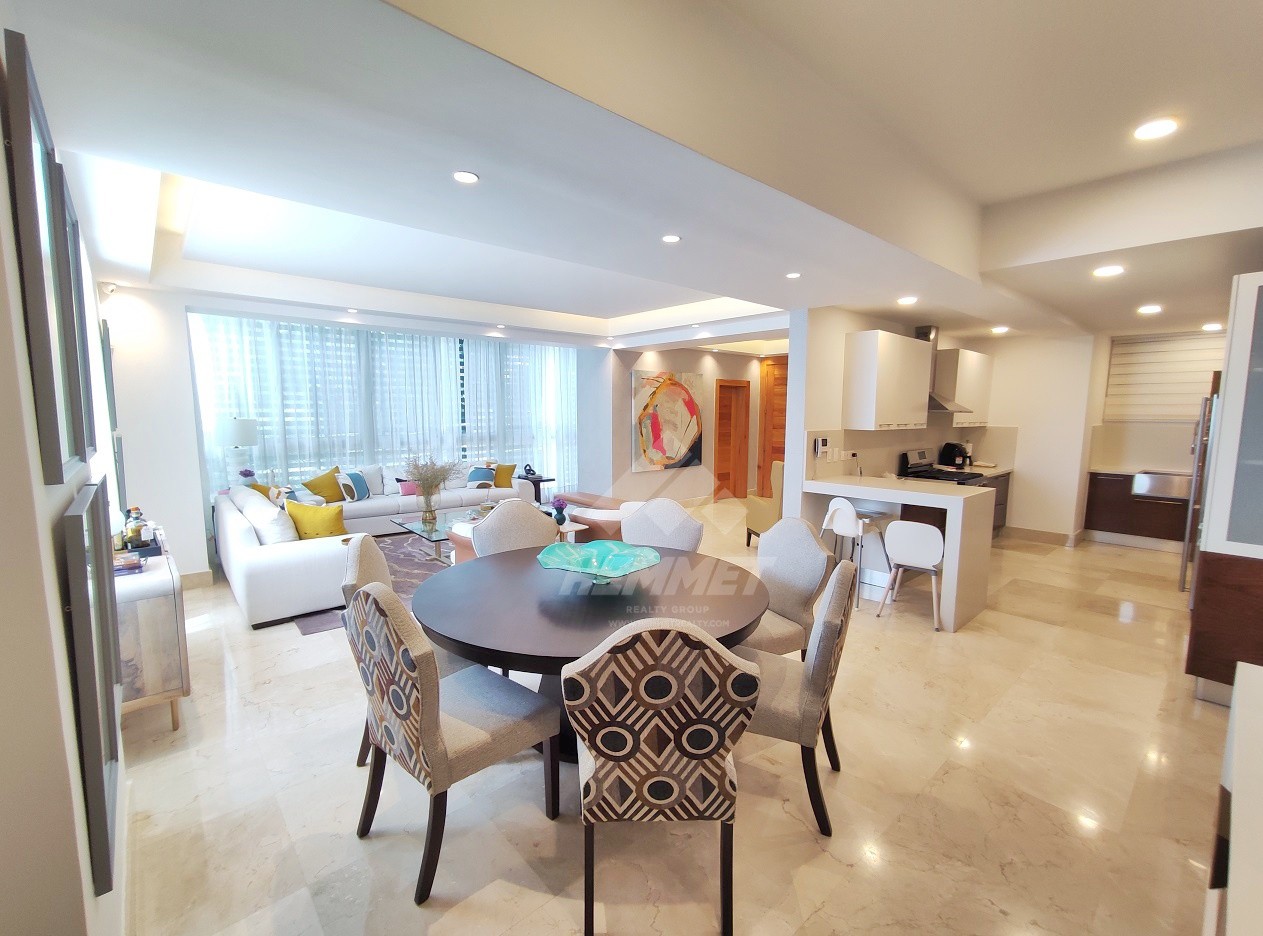 apartamentos - PRIMER NIVEL 300MTS2 CON TERRAZA PRIVADA Y PISCINA LA ESMERALDA SANTIAGO  0