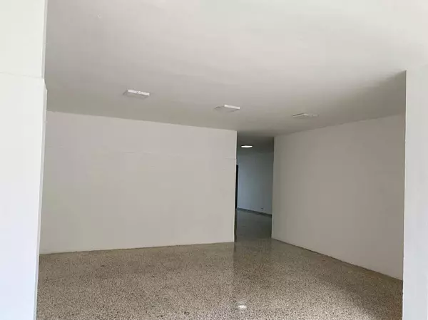oficinas y locales comerciales - Alquiler local primer nivel  2