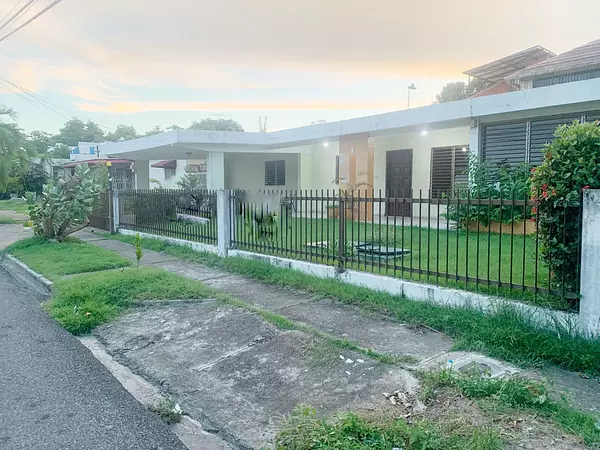 casas - Propiedad comercial céntrica 8
