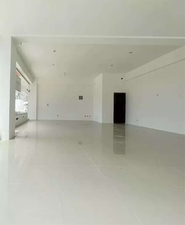oficinas y locales comerciales - Local exclusivo en piantini primer nivel  2