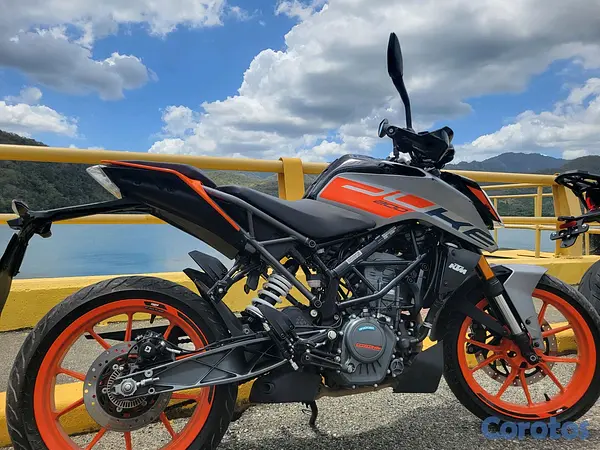 motores y pasolas - KTM Duke 200 2023 9