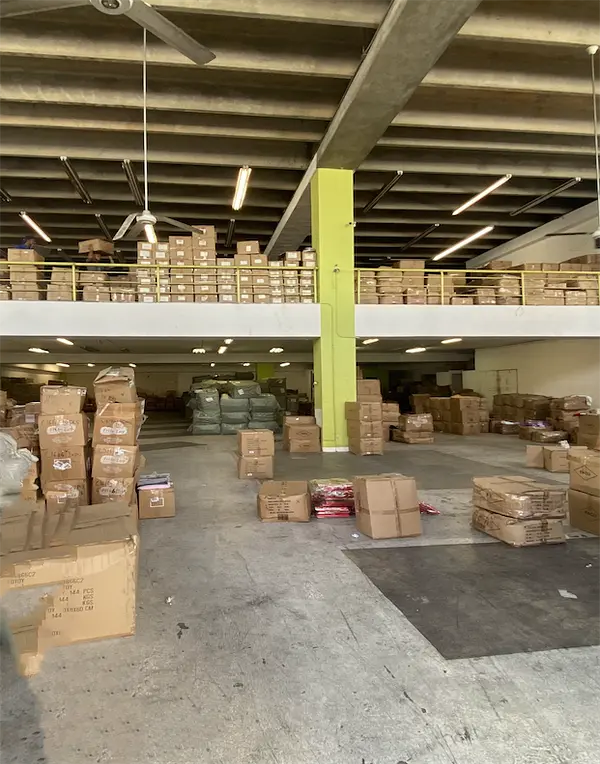 oficinas y locales comerciales - Local en zona céntrica de Piantini  4