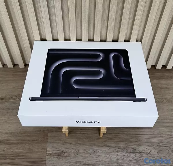 computadoras y laptops - OFERTA MacBook Pro 14” Chip M5 1TB + 16GB Sellada  5