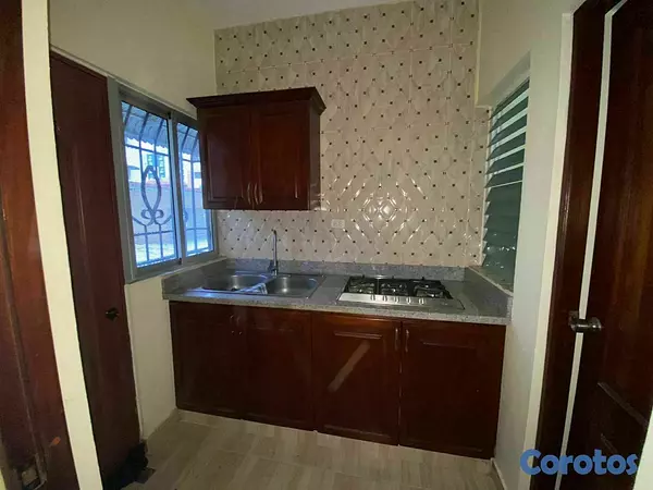 casas - Vendo 2da con Terraza en apartamento clásico en mu 5