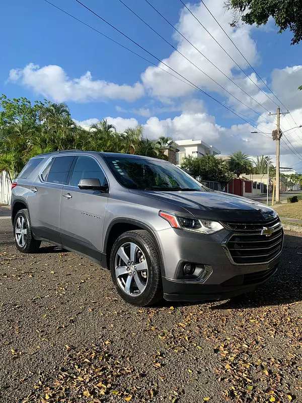jeepetas y camionetas - chevolet travelse 2019 7