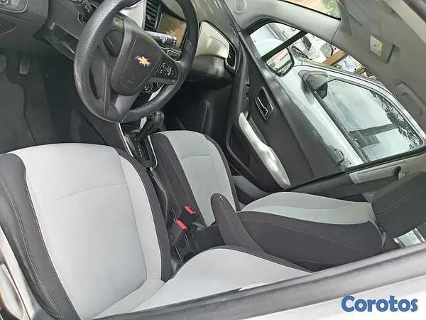 jeepetas y camionetas - CHEVROLET TRAX 2018 10