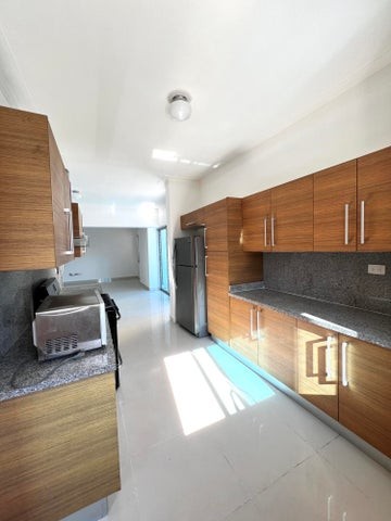 apartamentos - ALQUILER DE AMPLIO Y COMODO APARTAMENTO EN BELLA VISTA. 3