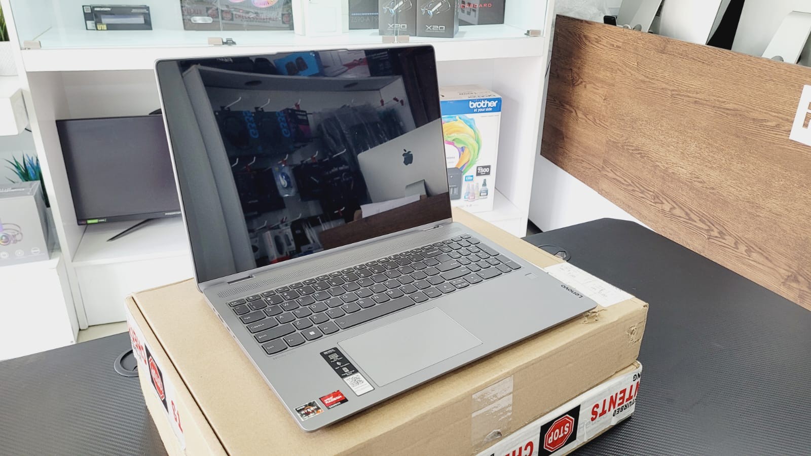 computadoras y laptops - LAPTOP LENOVO FLEX 5 RYZEN 7 TOUCH 16GB 1TB SSD