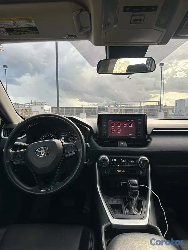 jeepetas y camionetas - Toyota rav4 XLE 2021 9