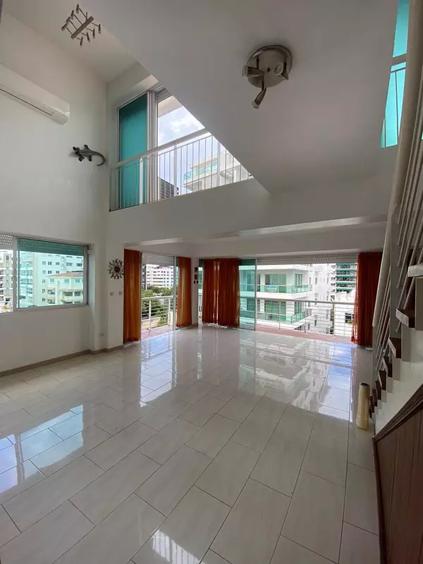 penthouses - Vendo Amplio Penthouse en la Urbanización Real  8
