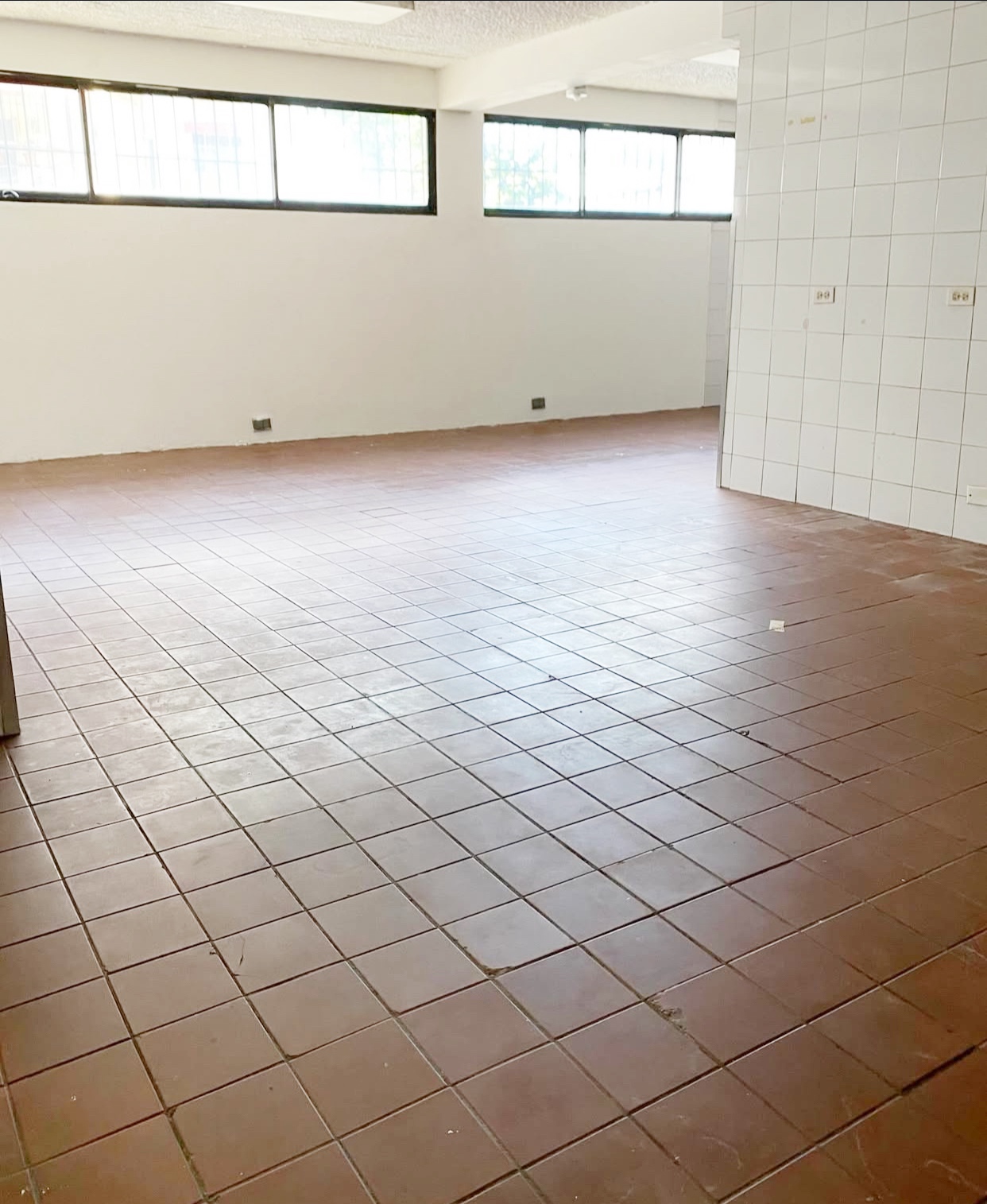 oficinas y locales comerciales - Local en primer nivel  1