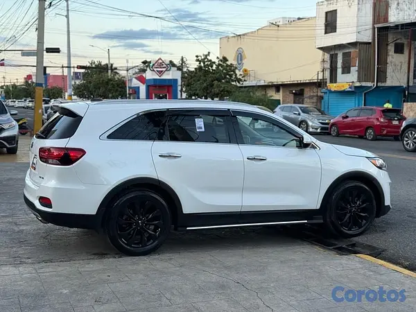 jeepetas y camionetas - Kia sorento 2020 EX 6
