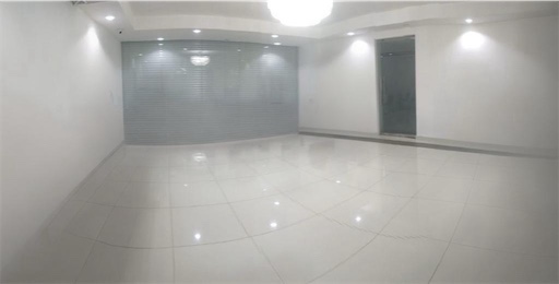oficinas y locales comerciales - Local en Naco con terraza  3