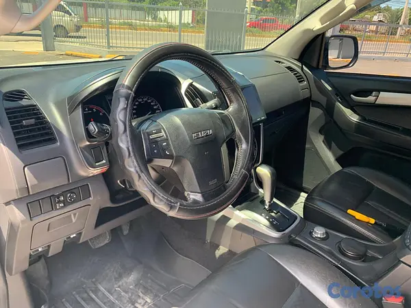 jeepetas y camionetas - Isuzu dmax LS 3.0 8
