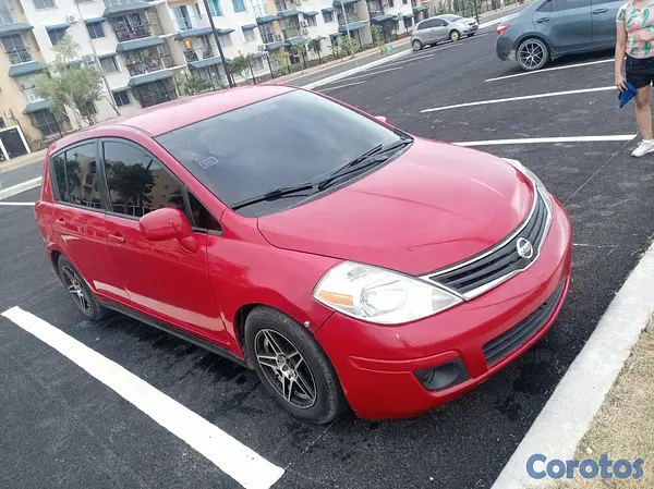 carros - NISSAN Versa 7