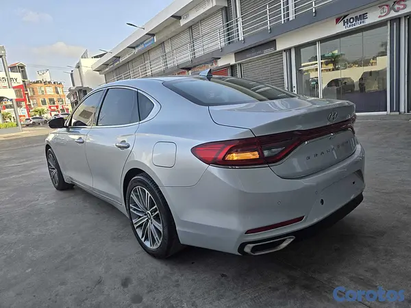 carros - HYUNDAI GRANDEUR 2018 GRIS 5