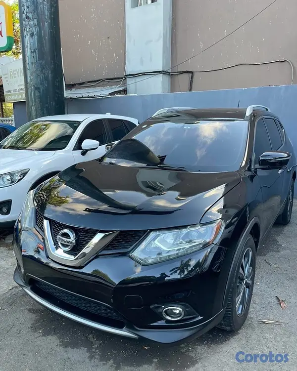 jeepetas y camionetas - NISSAN ROGUE SV AWD 2016
 2