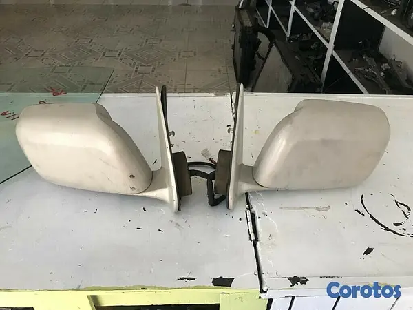 repuestos - Vendo retrovisor TOYOTA 4RUNNER 2000 ESPEJO RH Y LH tacoma 2