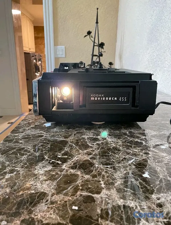 camaras y audio - venta de cámara super 8 de 1979 con cartuchos y proyector Kodak 7