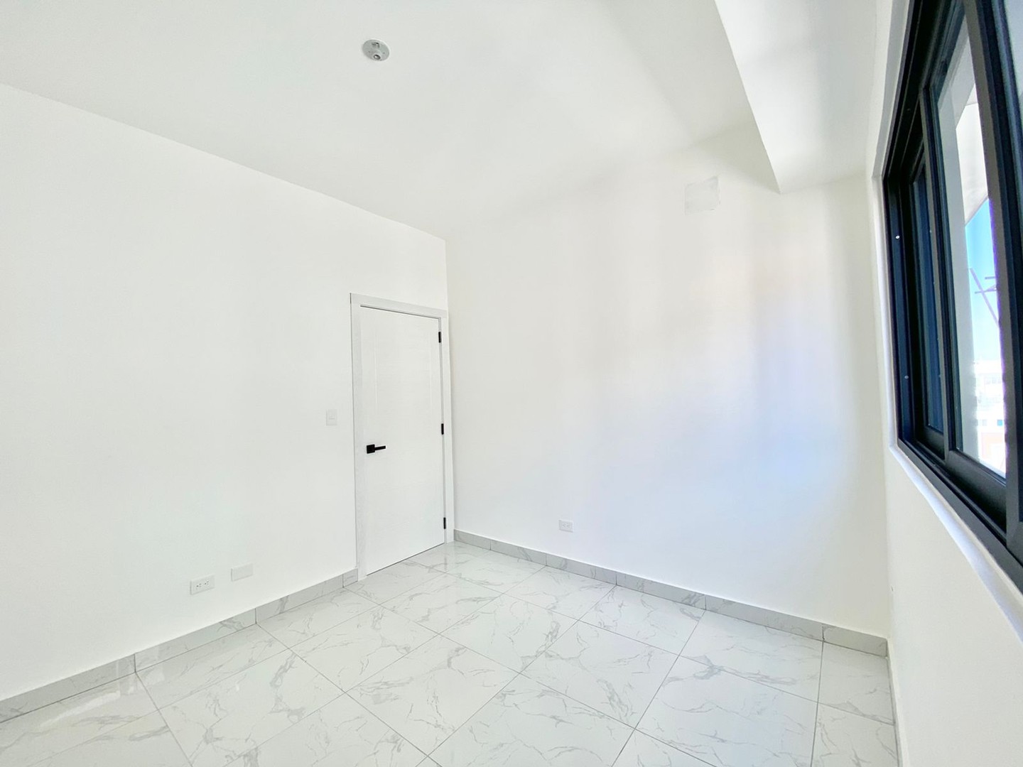 apartamentos - Moderno apartamento en Evaristo Morales de 2 habitaciones  5