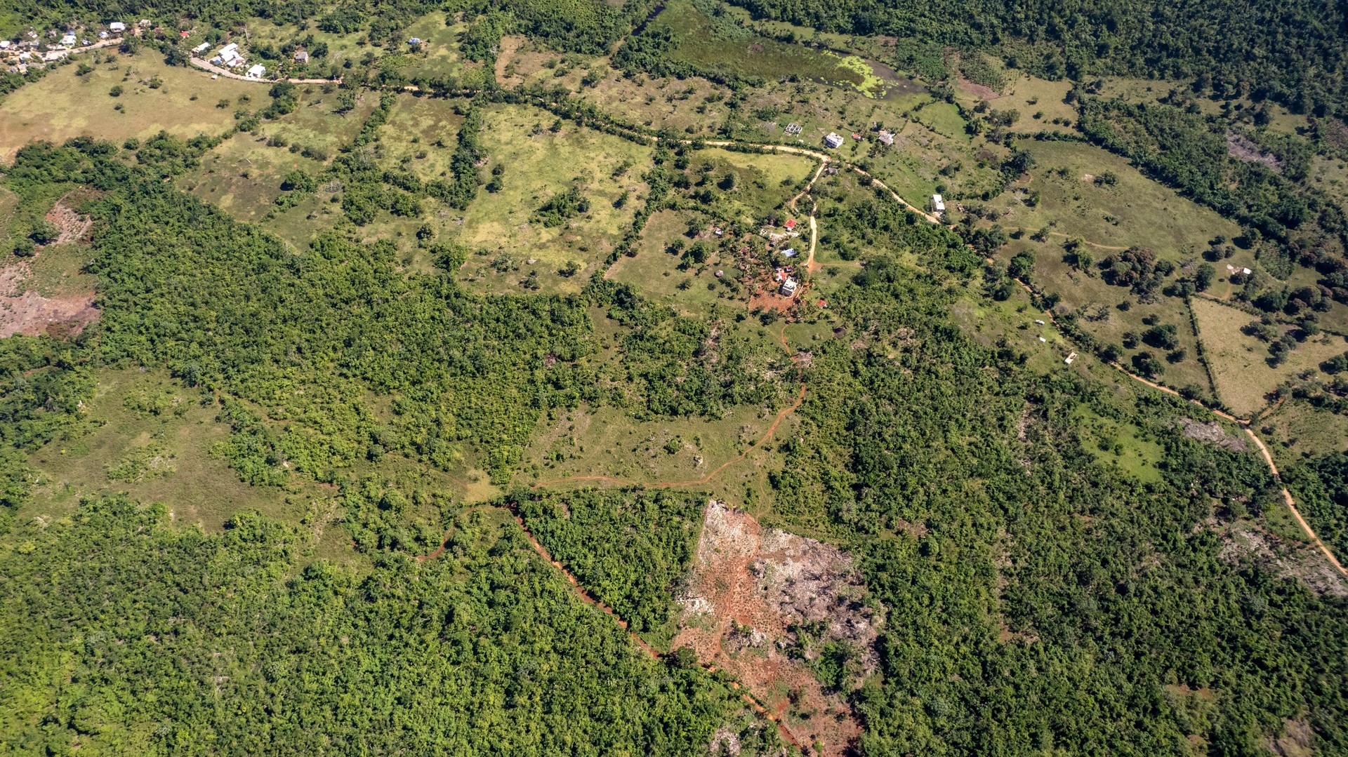 solares y terrenos - Solares en venta en las Galeras de  Samaná próximo a hermosas playas 3