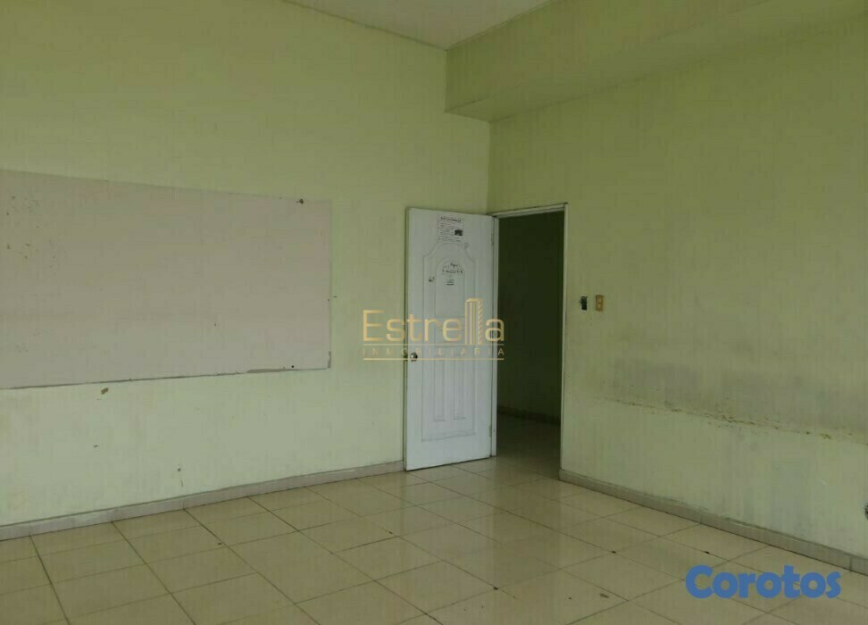 otros inmuebles - Edificio comercial en venta o alquiler(1000mts2) 4 niveles en Santo Domingo Este 6