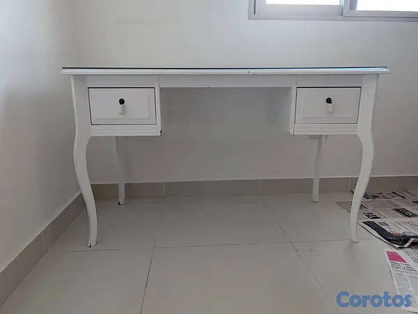 muebles y colchones - Venta de escritorio vintage de Ikea (usado) con cristal  5
