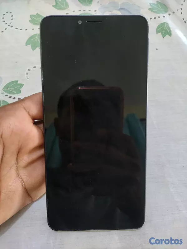 celulares y tabletas - Alcatel 3V 32GB desbloqueado pantalla grande  2