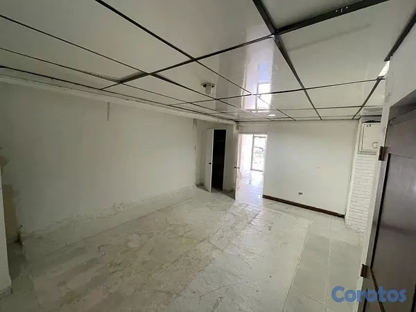 oficinas y locales comerciales - Local Comercial con excelentes ubicados, 58 metros Av Charles Summer Los prado  7