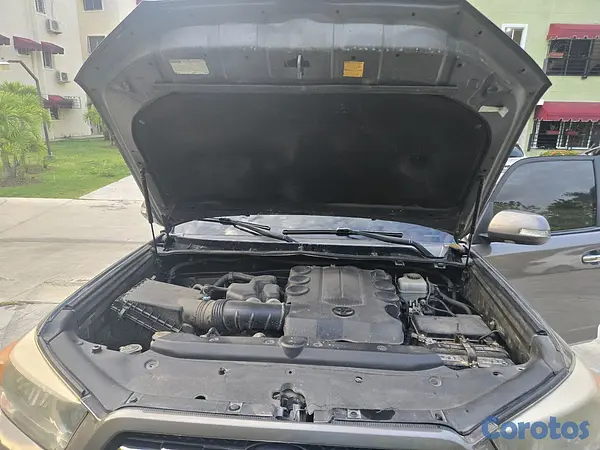 jeepetas y camionetas - vendo 4runner 2010 limited v6 4×4 5