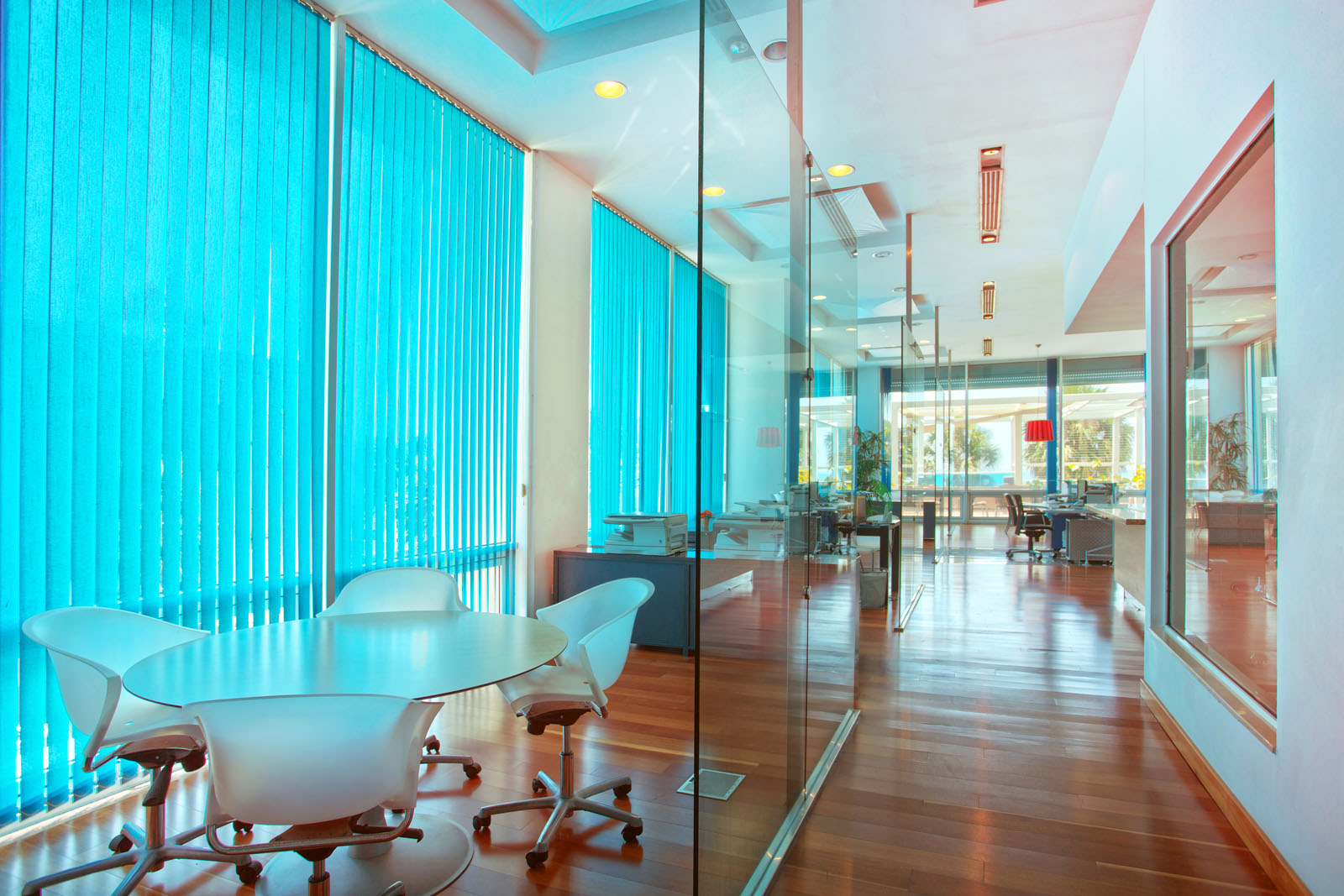 oficinas y locales comerciales - Local de Oficina en el Malecon Segundo Nivel  4