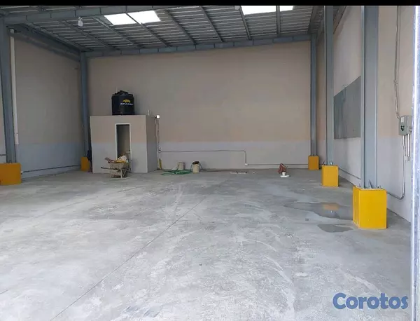 oficinas y locales comerciales - Alquilo Nave Industria em Hereŕ 2
