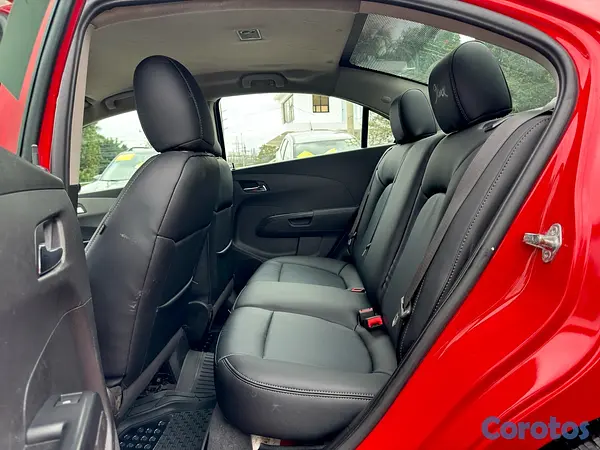 carros - Chevrolet Sonic LT 2020
 9