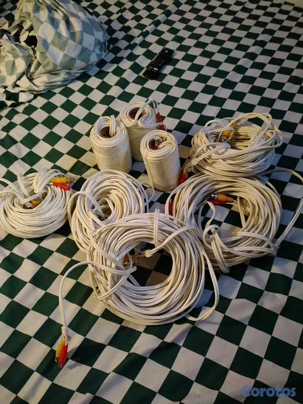 accesorios para electronica - Disponible 8 rollos de cable de camara de seguridad  nuevos precios 3,000 todos  2