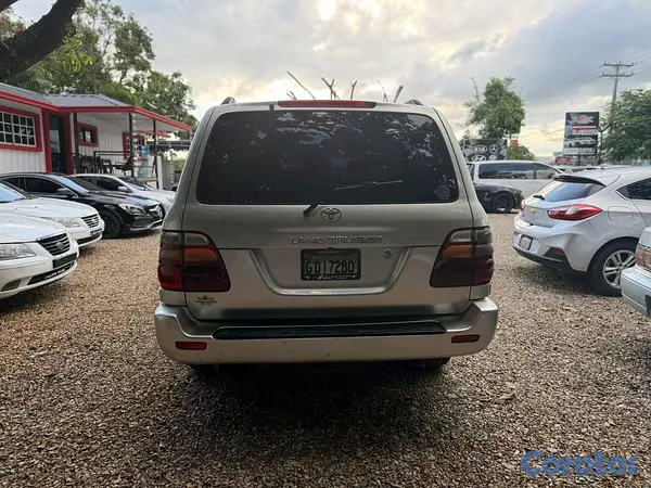 jeepetas y camionetas - Toyota land cruicer 2001 5