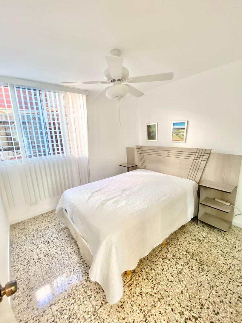 apartamentos - Apto bella vista  2 hab amoblado  4