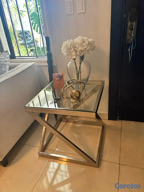 muebles y colchones - Estoy remodelando la casa y vendo 3 mesas por 15,000 3