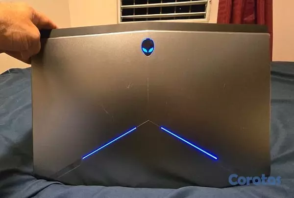 computadoras y laptops - Laptop Alienware R2 17  SSD 256GB 8