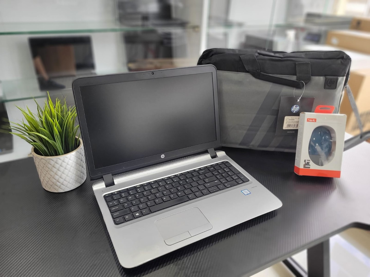 computadoras y laptops - Laptop Hp Probook G3 , Core i5 6ta Gen , 16GB / 256 SSD $16,500 15.6 PLG 0