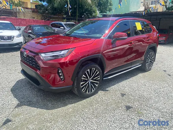 jeepetas y camionetas - Toyota Rav4 XLE AWD 2022 Recien Importada 3