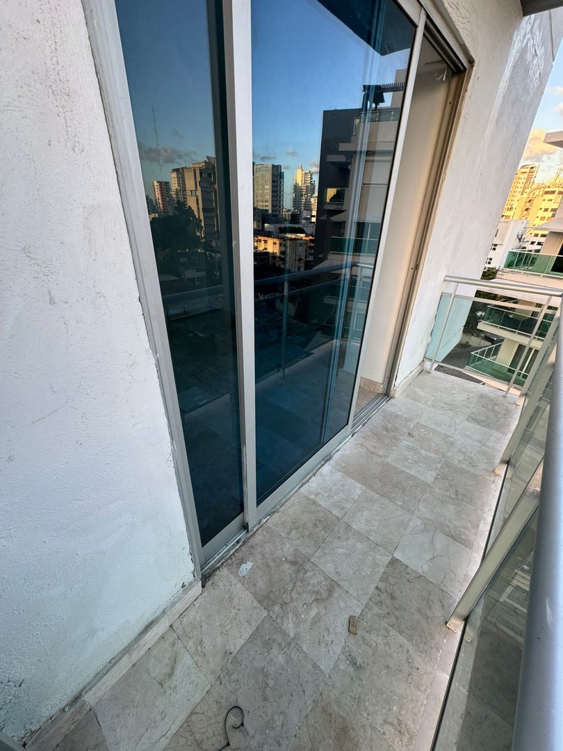 apartamentos - SE VENDE apartamento en Naco114 metros 2 Habitaciones 2 BÑO   8