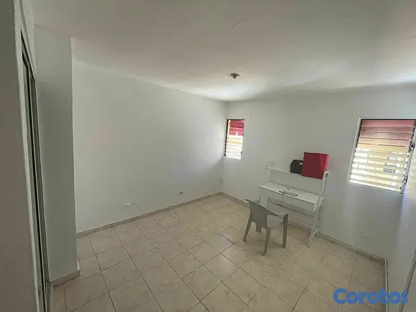 apartamentos - Apartamento en Zona Universitaria 4to Nivel sin as 7