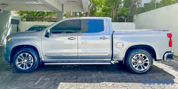 jeepetas y camionetas - Chevrolet Silverado High Country 2025 4