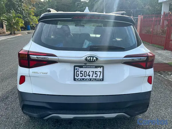 jeepetas y camionetas - Se vende Kia Seltos 2021 3