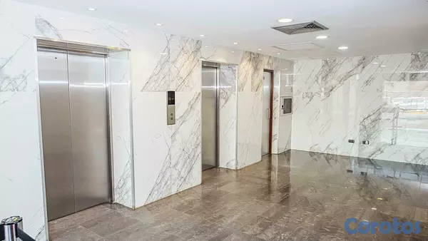 oficinas y locales comerciales - Local comercial de 208 metros en La Julia 2