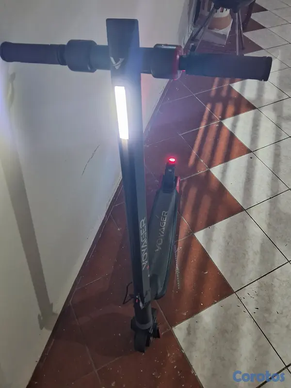 bicicletas y accesorios - Vendo Patineta Voyager 3