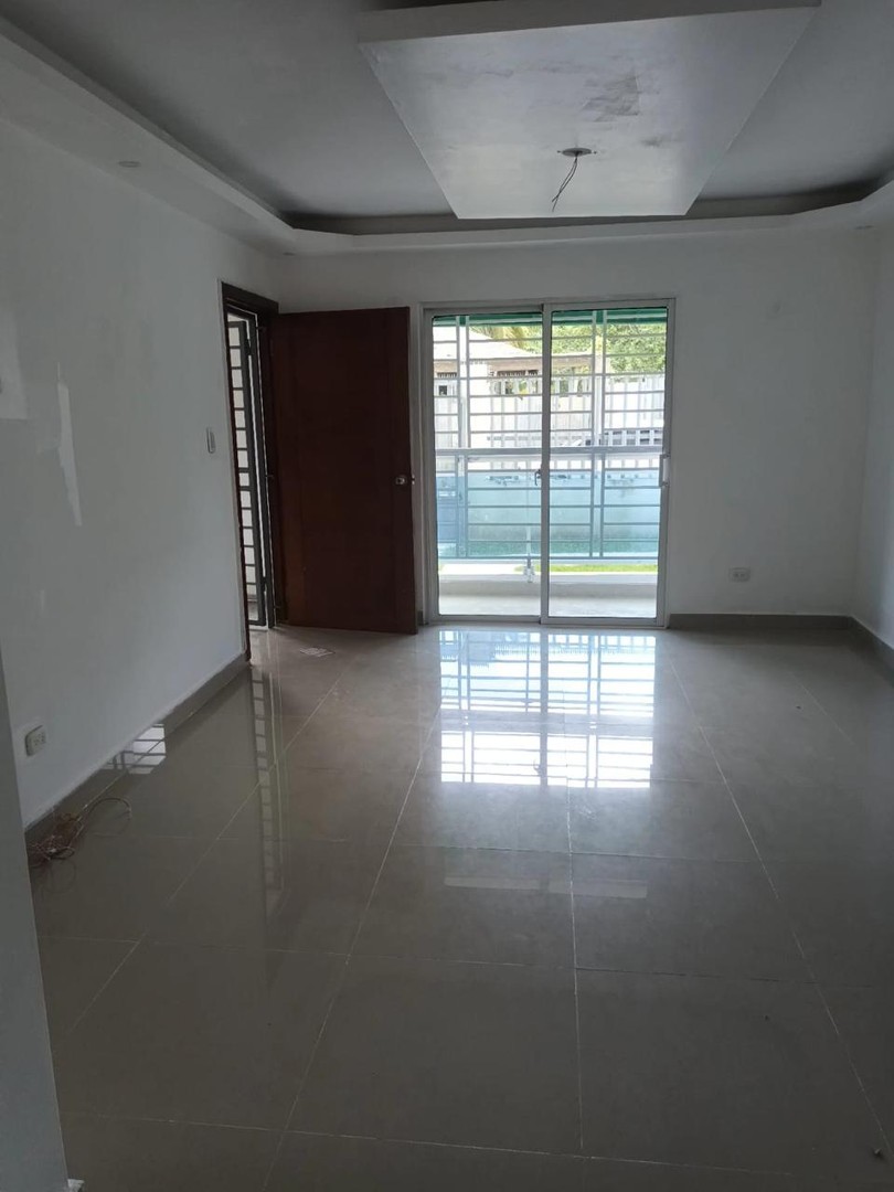 apartamentos - Apartamento oportunidad primer piso, Autopista San isidro, Piso 1 con patio  6