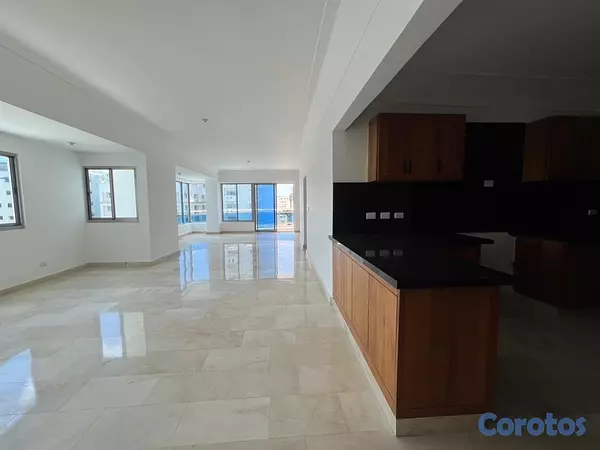 apartamentos - vedo renacimiento amplio tres habitaciones con baño dos parqueos lineales balcón 9