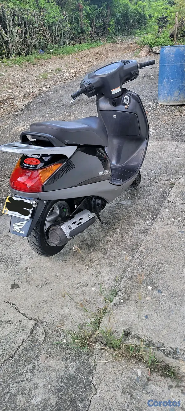 motores y pasolas - Honda lead 100 full óptimas condiciones  5